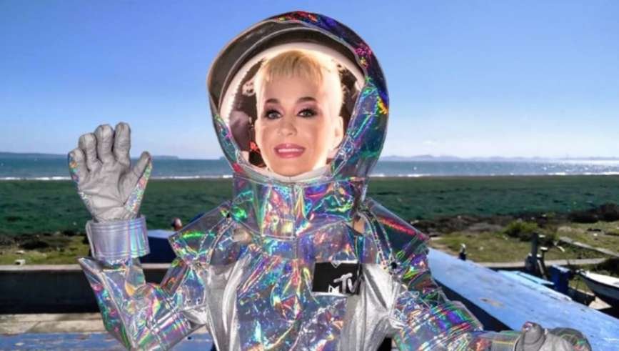 Katy Perry’s Astronaut-Inspired Met Gala Look
