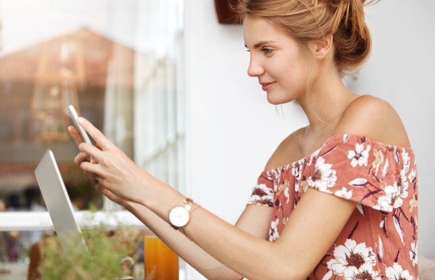 How to Style Smartwatches With Casual Everyday Outfits