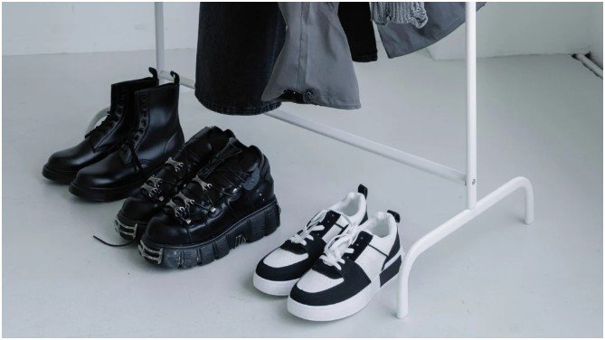 Sneakers That Make or Break the Outfit