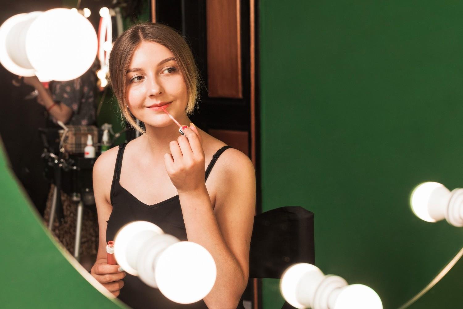 How I Keep My Makeup Dewy Without Looking Oily
