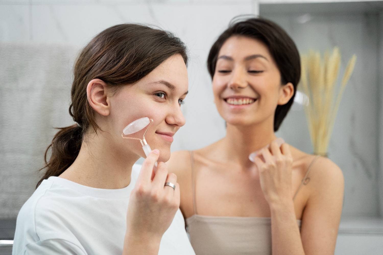 Weekly Habits That Help Skin Look Brighter